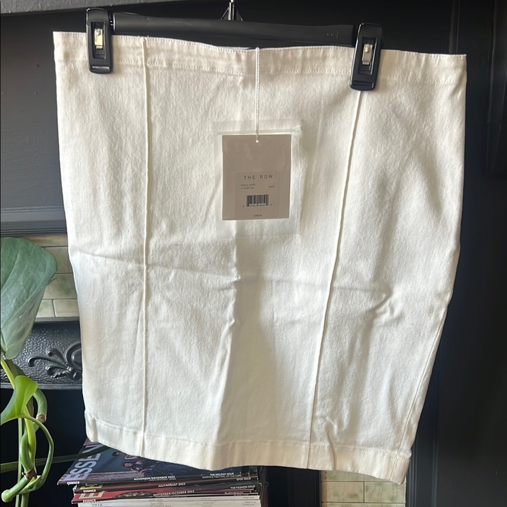 The Row NWT Noel’s Skirt in White. Size Large. Original $390